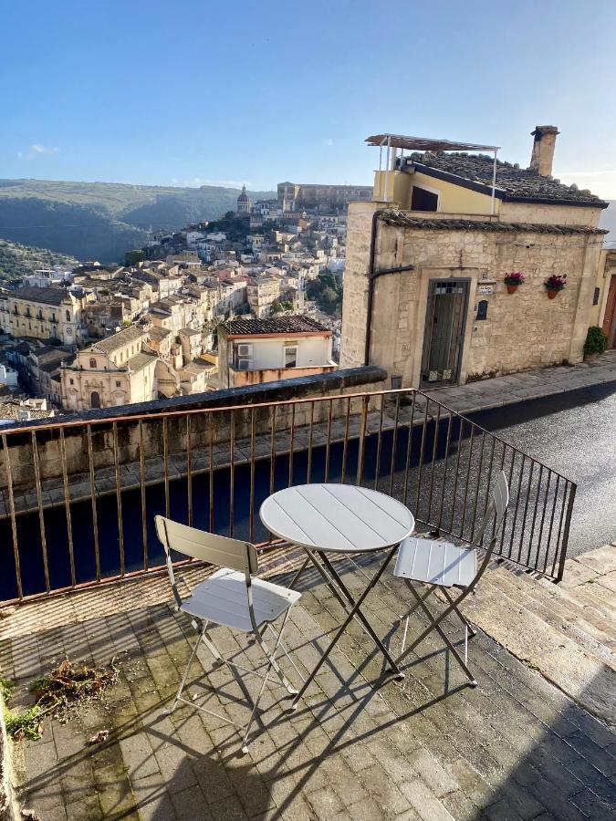 Super Giu Appartement Ragusa Buitenkant foto